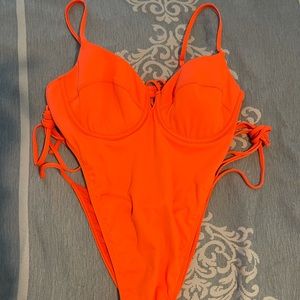 ❌SOLD❌IVY PARK FLEX PARK Swimsuit SZ L